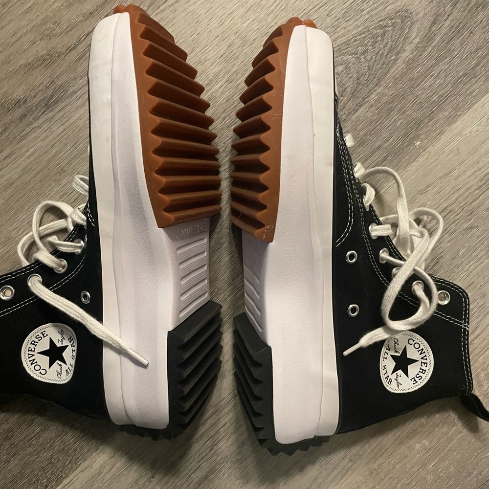 Converse Run Star High Top Sneaker Women’s Size 10
